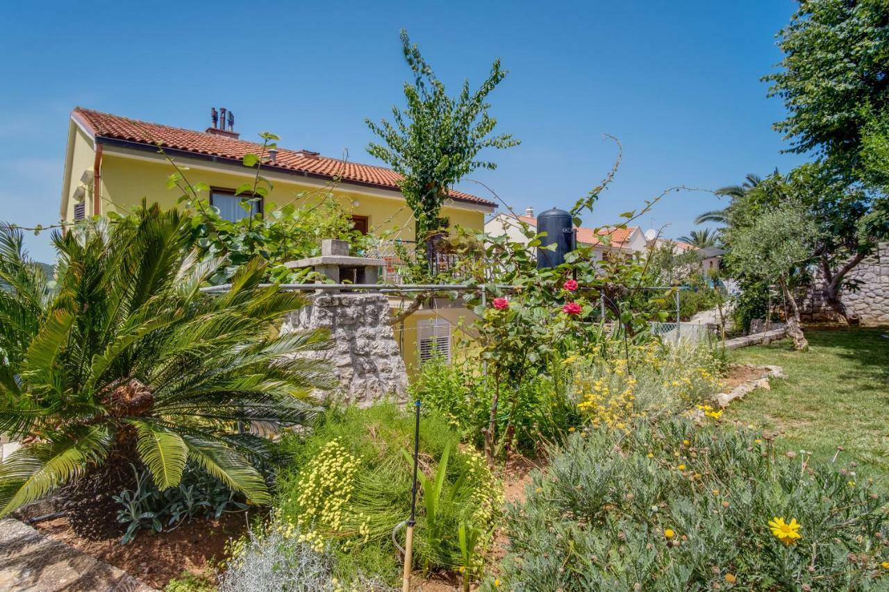 Sheshe Apartment Mali Losinj Bagian luar foto