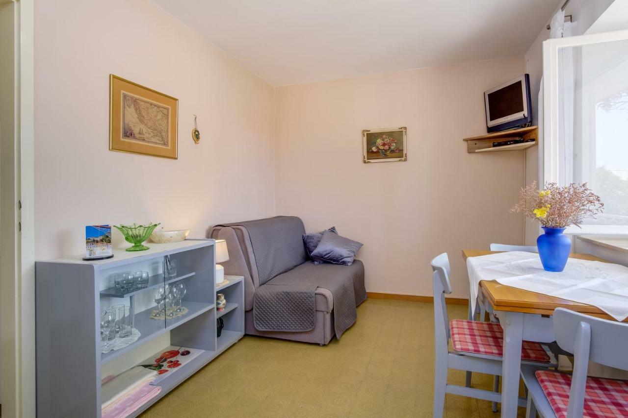Sheshe Apartment Mali Losinj Bagian luar foto